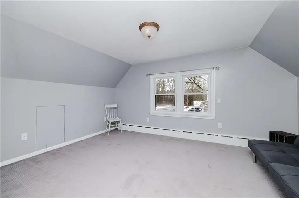 24 Cala Avenue Tiverton RI 02878