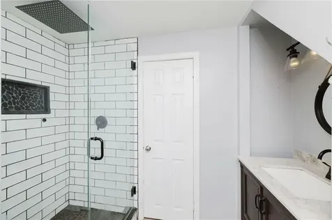 24 Cala Avenue Tiverton RI 02878