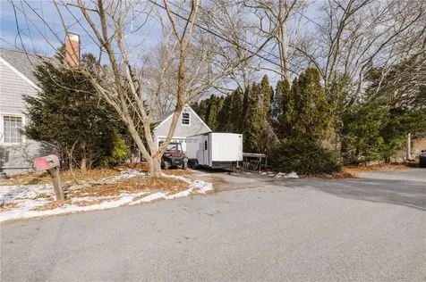 24 Cala Avenue Tiverton RI 02878