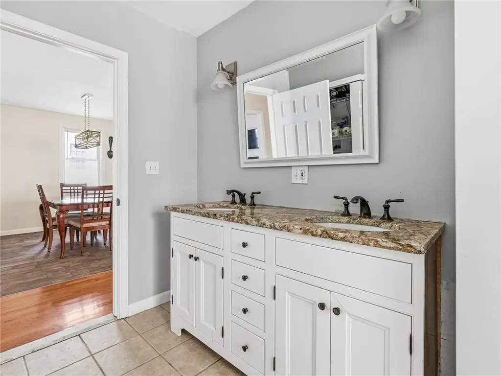 64 Brookdale Boulevard Pawtucket RI 02861