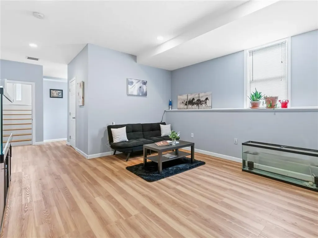 64 Brookdale Boulevard Pawtucket RI 02861
