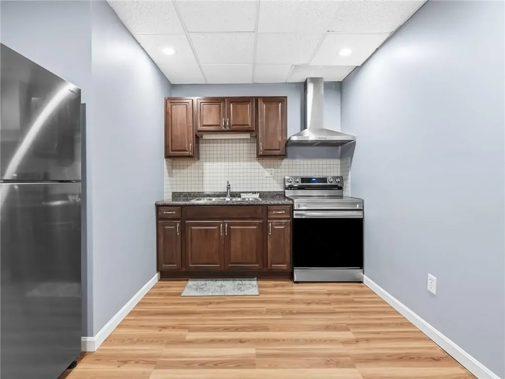 64 Brookdale Boulevard Pawtucket RI 02861