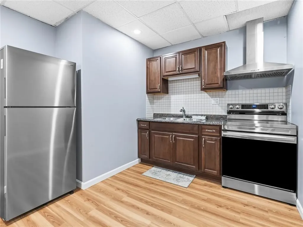 64 Brookdale Boulevard Pawtucket RI 02861