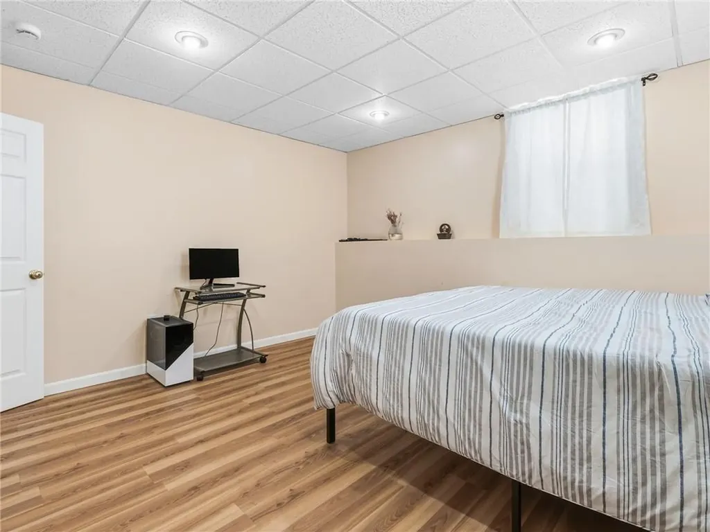 64 Brookdale Boulevard Pawtucket RI 02861