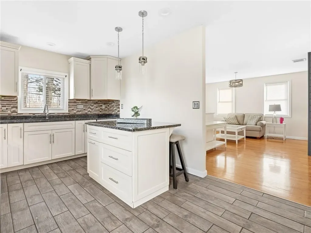 64 Brookdale Boulevard Pawtucket RI 02861