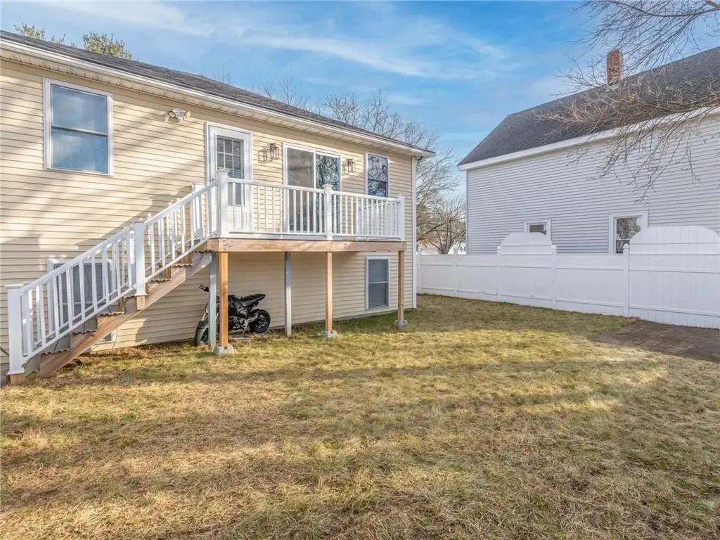 64 Brookdale Boulevard Pawtucket RI 02861
