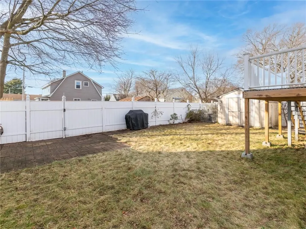 64 Brookdale Boulevard Pawtucket RI 02861