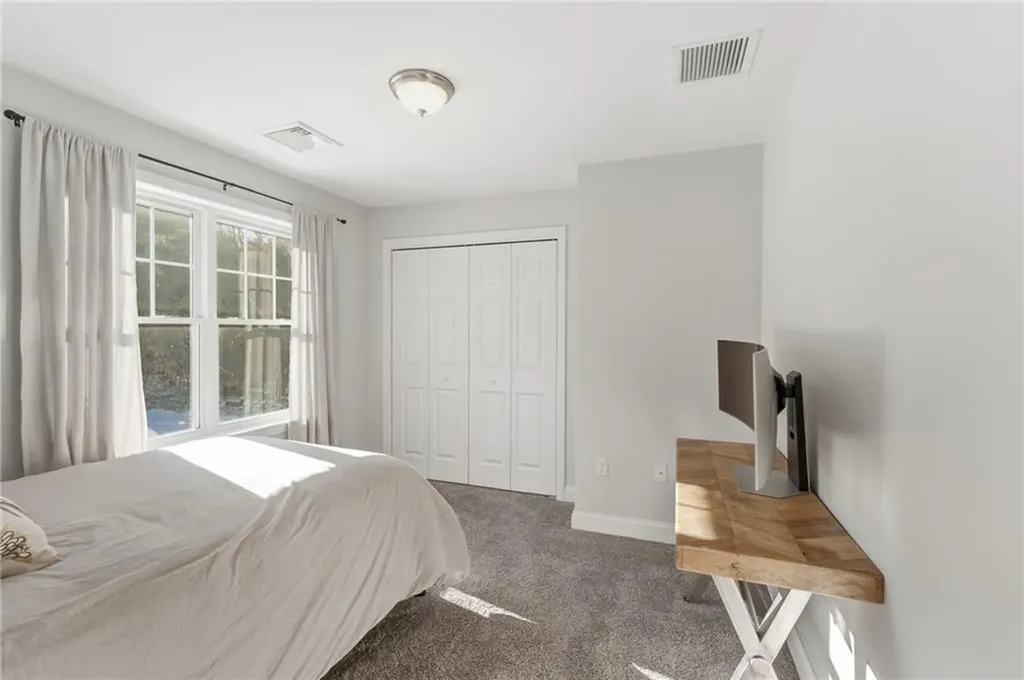 193 James Trail Richmond RI 02892