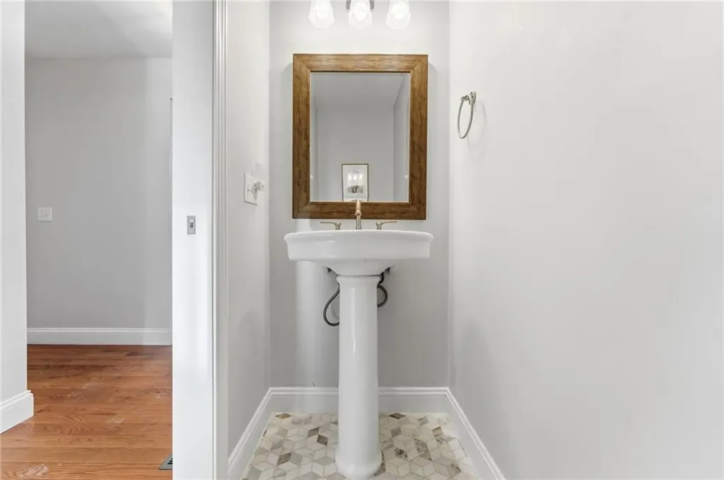 193 James Trail Richmond RI 02892