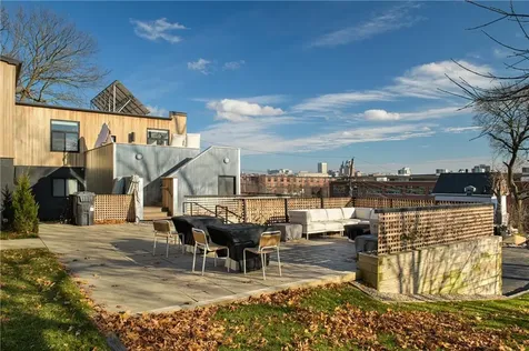 28 Wolcott Street Providence RI 02908
