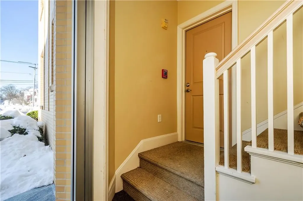 1180 Narragansett Boulevard Cranston RI 02905