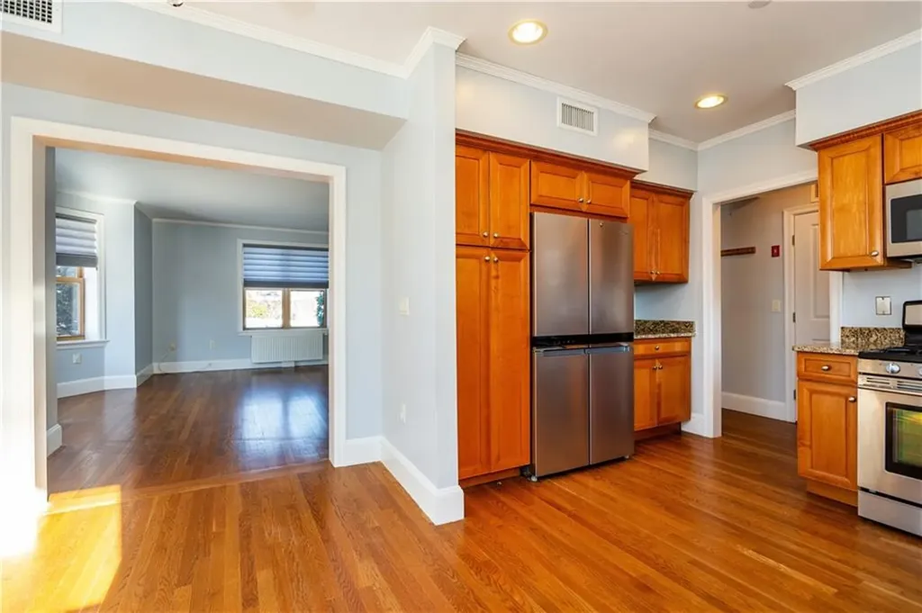 1180 Narragansett Boulevard Cranston RI 02905