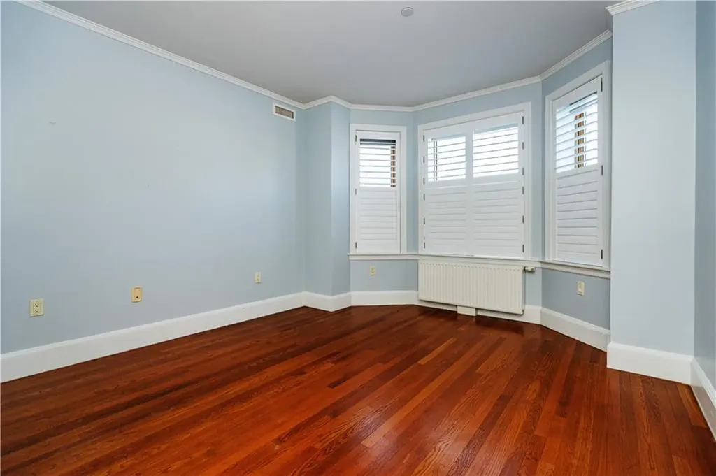 1180 Narragansett Boulevard Cranston RI 02905