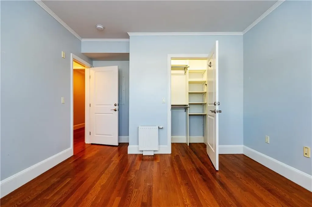 1180 Narragansett Boulevard Cranston RI 02905