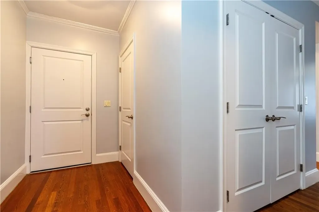 1180 Narragansett Boulevard Cranston RI 02905