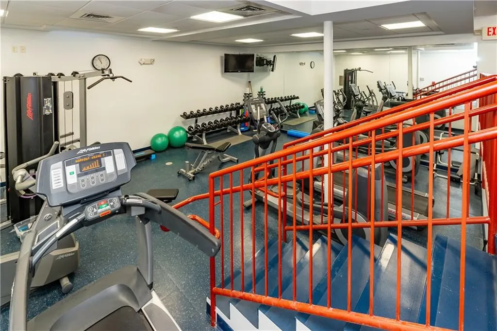 1180 Narragansett Boulevard Cranston RI 02905