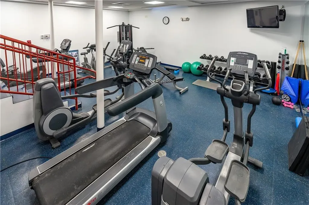 1180 Narragansett Boulevard Cranston RI 02905