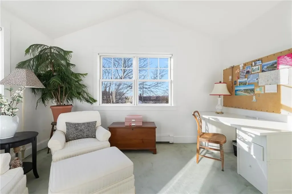 9 White Terrace Middletown RI 02842
