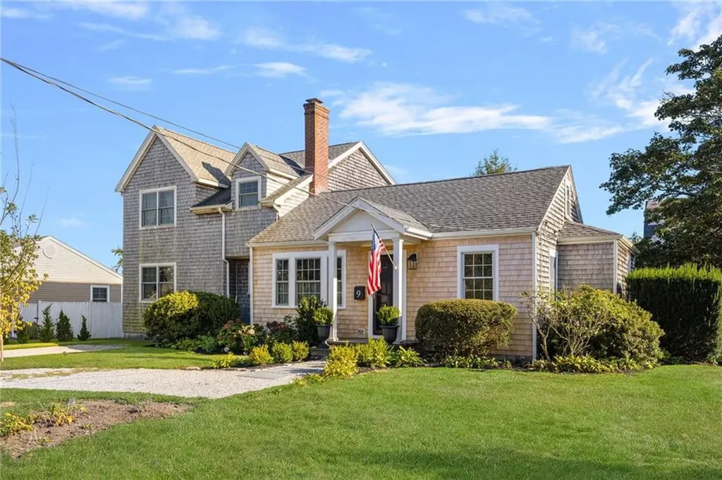 9 White Terrace Middletown RI 02842