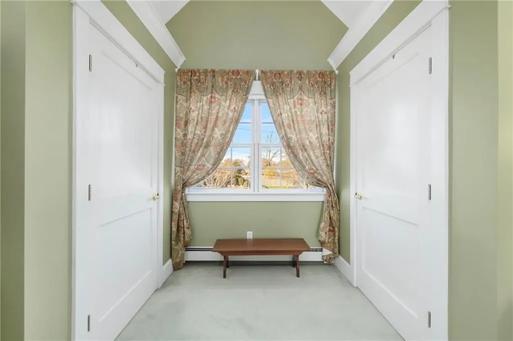 9 White Terrace Middletown RI 02842