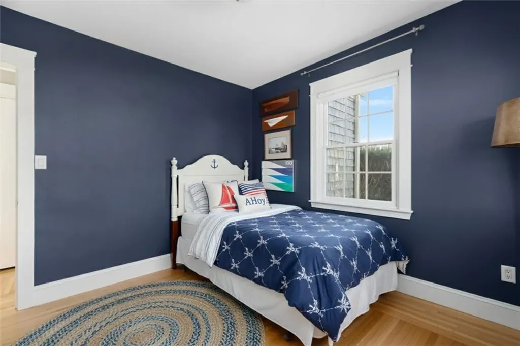 9 White Terrace Middletown RI 02842