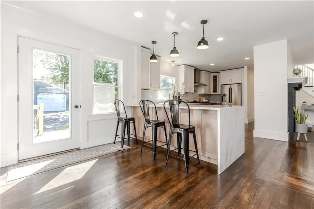 126 Columbia Avenue Cranston RI 02905