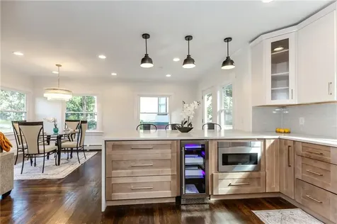 126 Columbia Avenue Cranston RI 02905