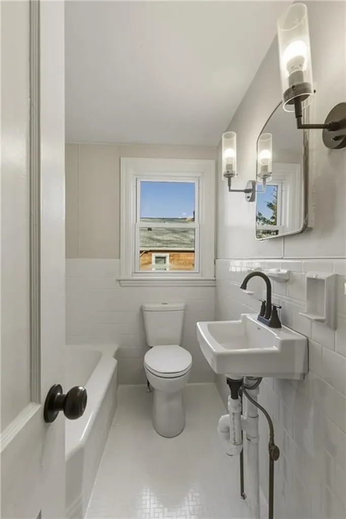 6 Field Avenue West Warwick RI 02893