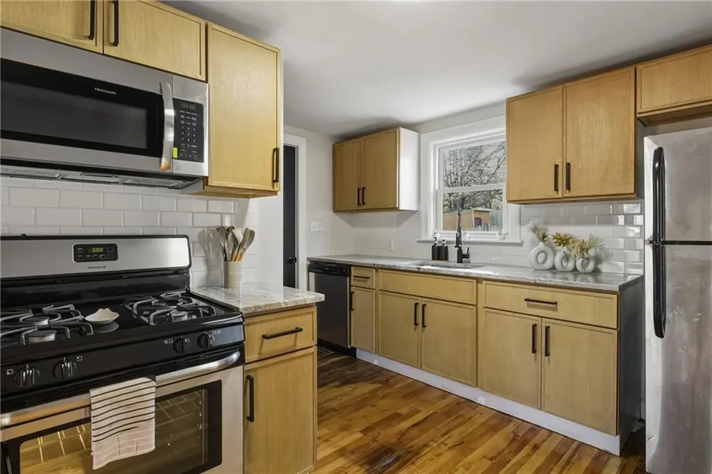 6 Field Avenue West Warwick RI 02893