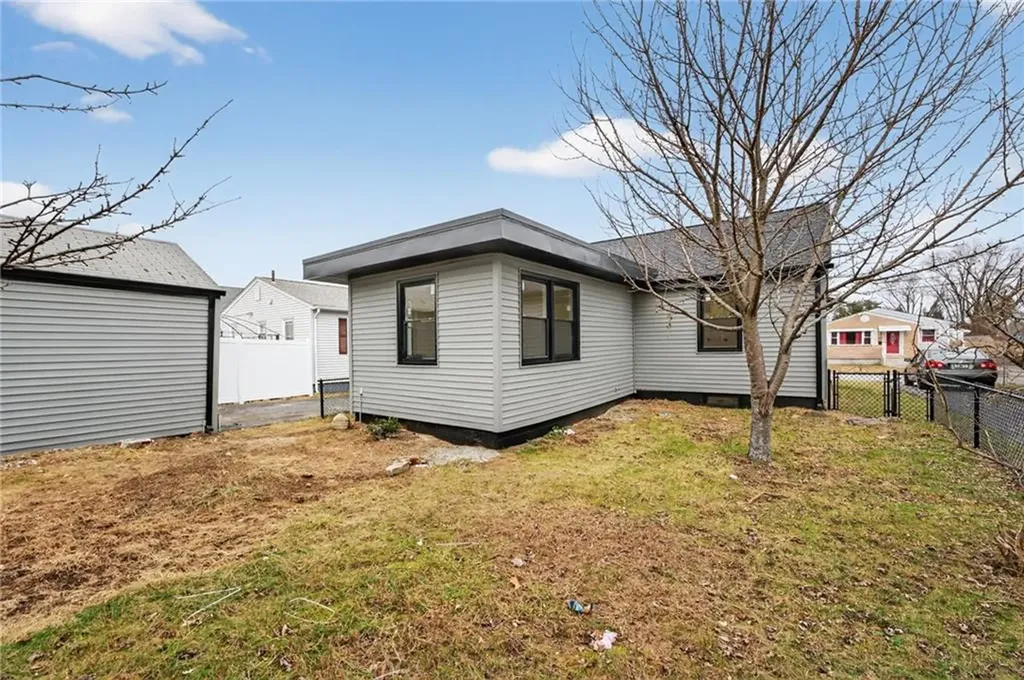 326 Beckwith Street Cranston RI 02910