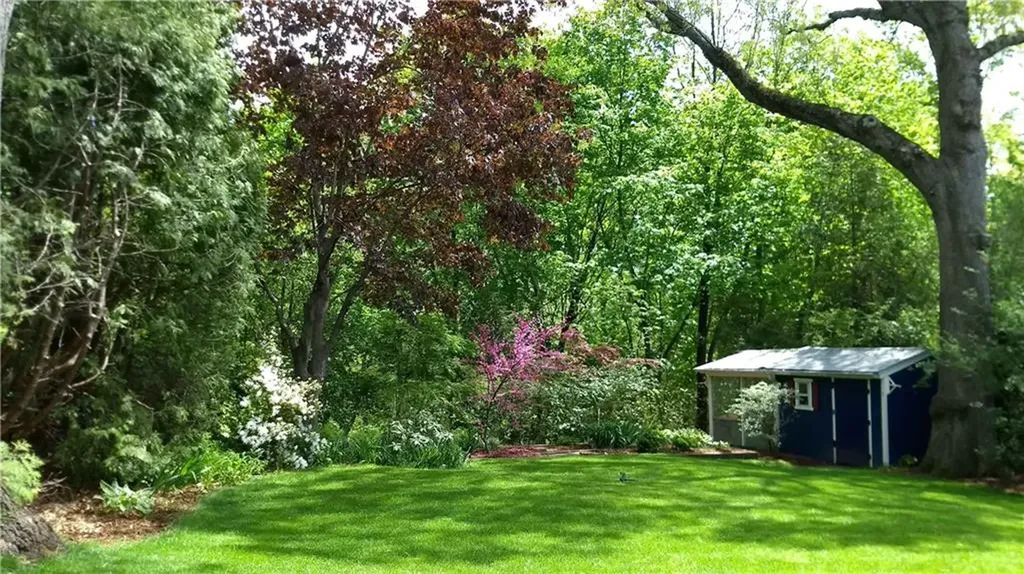 227 Irving Avenue Providence RI 02906