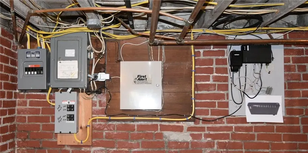 227 Irving Avenue Providence RI 02906