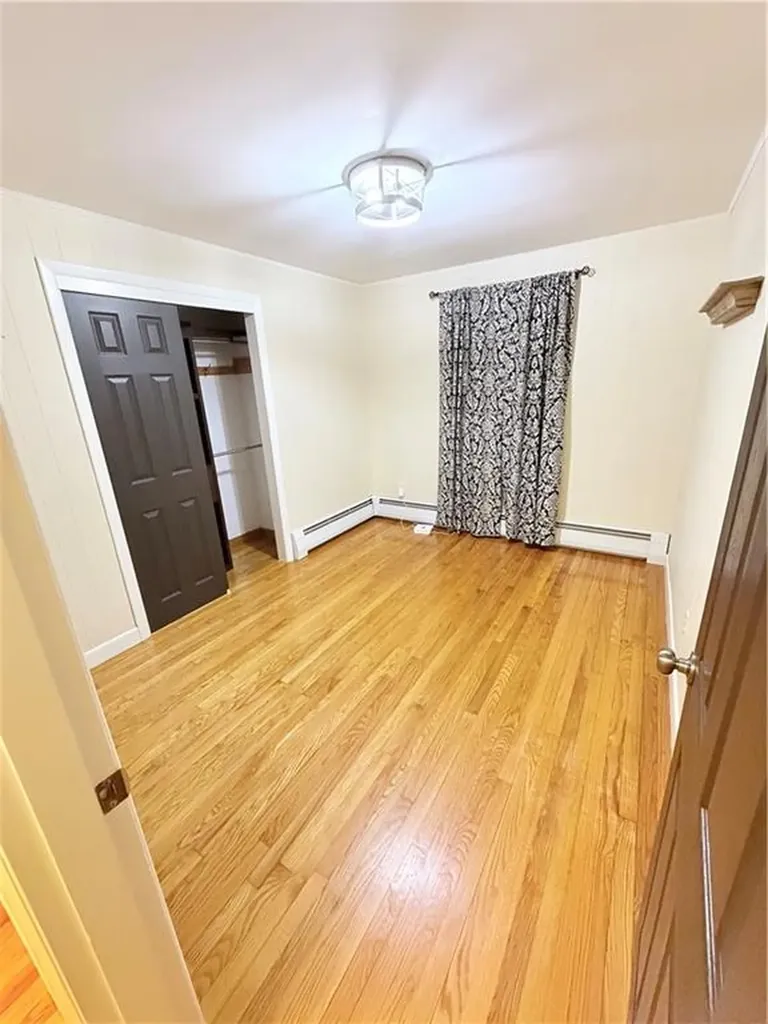 69 Hazelwood Avenue East Providence RI 02914