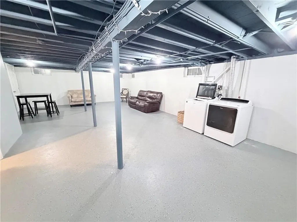 69 Hazelwood Avenue East Providence RI 02914