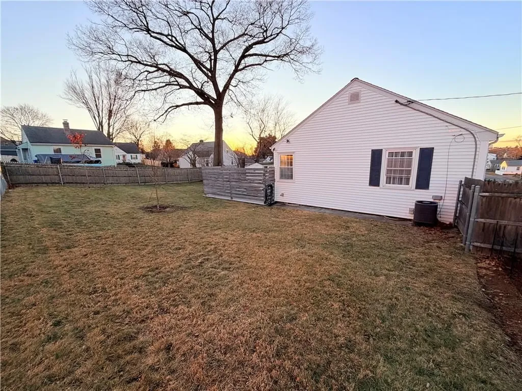 69 Hazelwood Avenue East Providence RI 02914