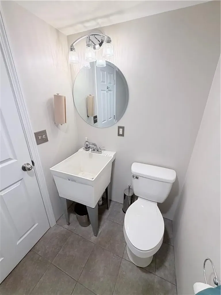 69 Hazelwood Avenue East Providence RI 02914