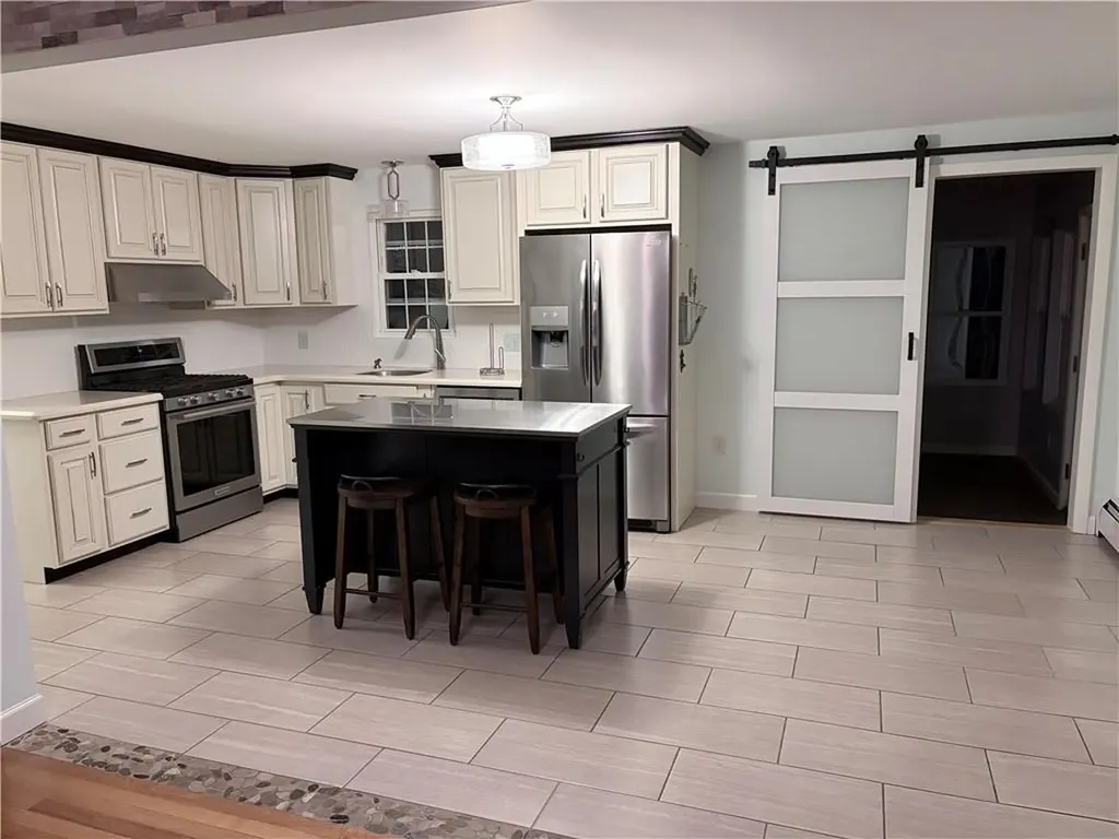 69 Hazelwood Avenue East Providence RI 02914