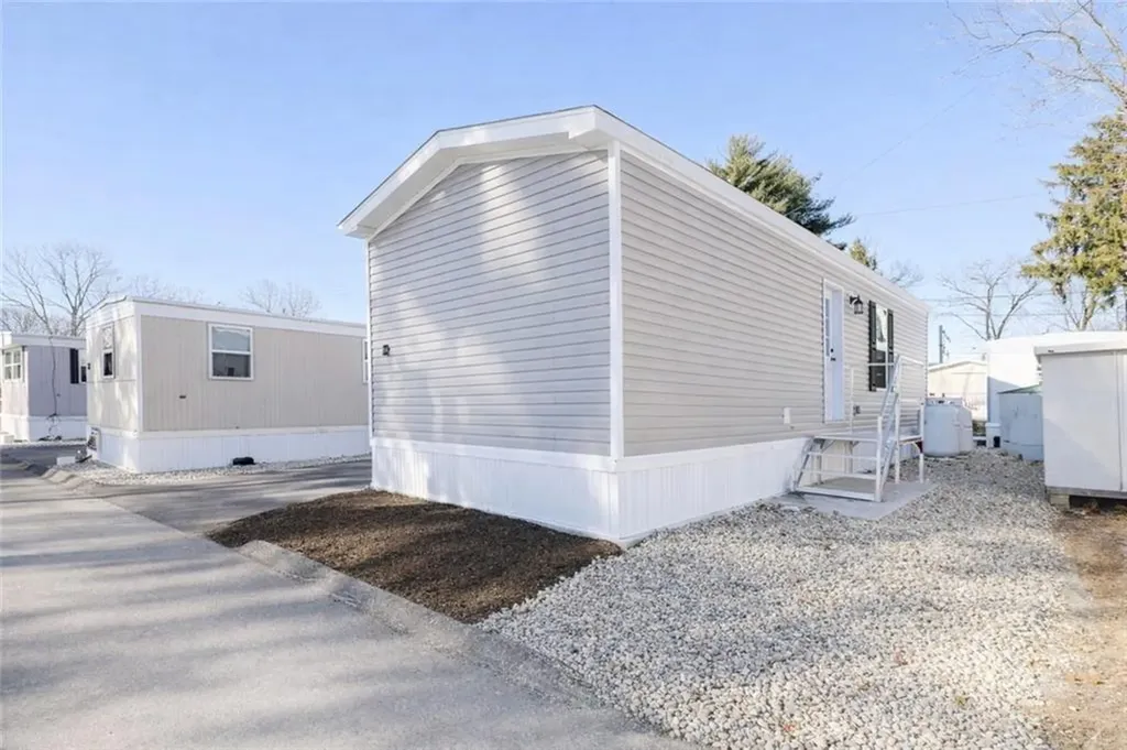 1346 Newport Avenue Attleboro MA 02703