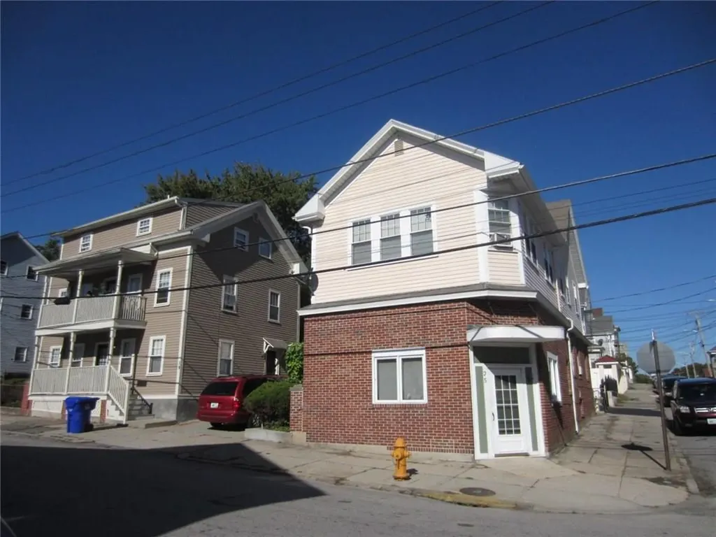 25 31 Moore Street Central Falls RI 02863