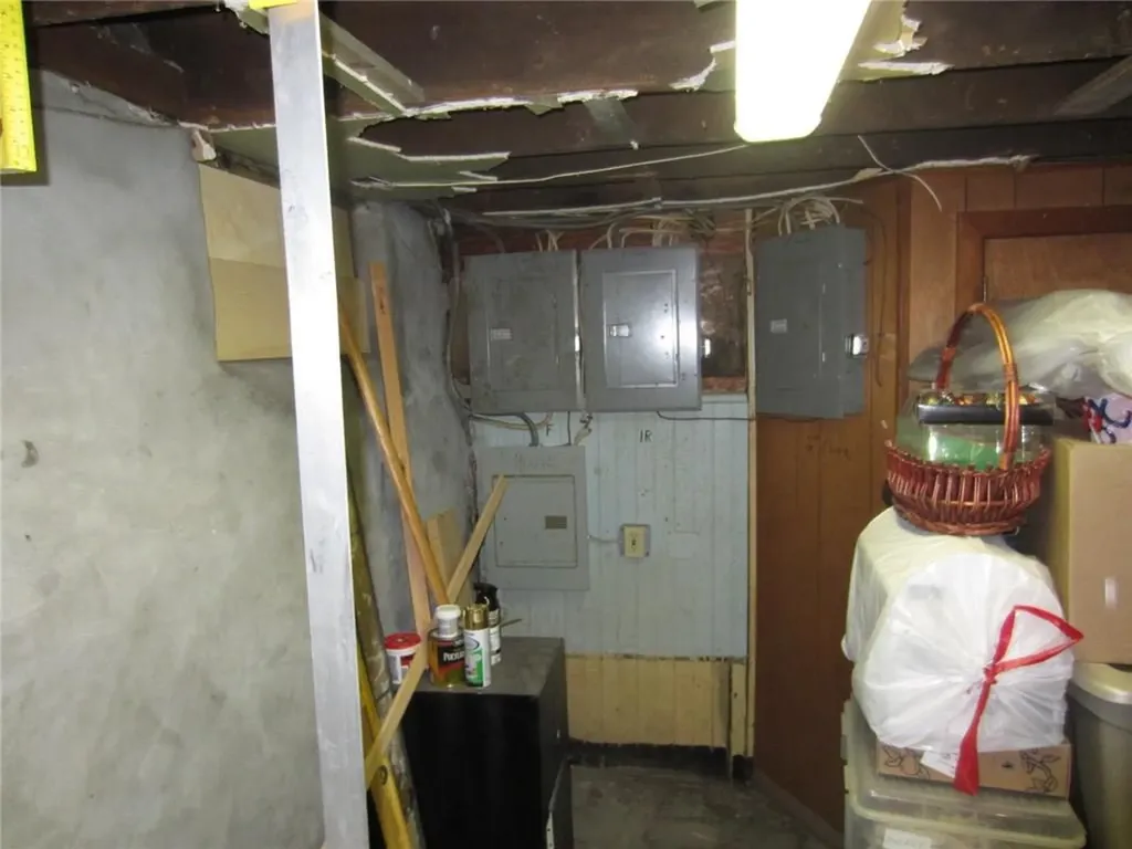 25 31 Moore Street Central Falls RI 02863