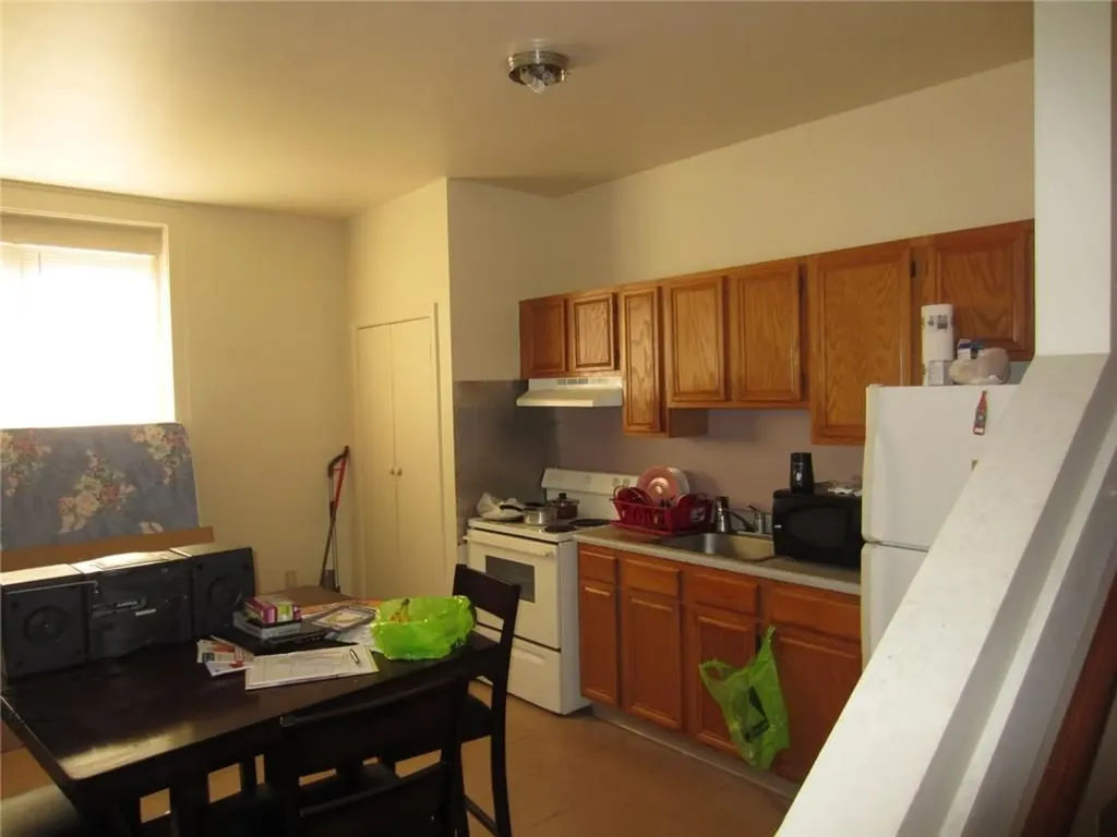 25 31 Moore Street Central Falls RI 02863