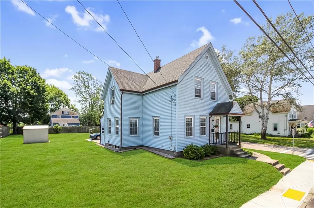 28 Clark Street Westerly RI 02891