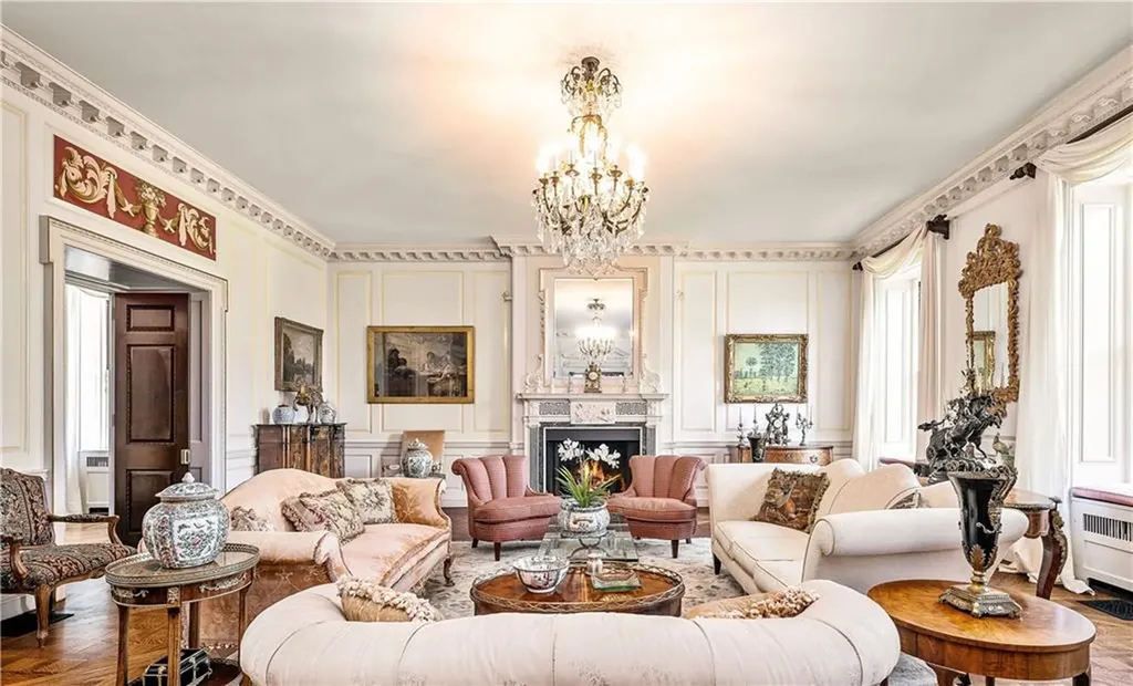 180 Narragansett Avenue Newport RI 02840