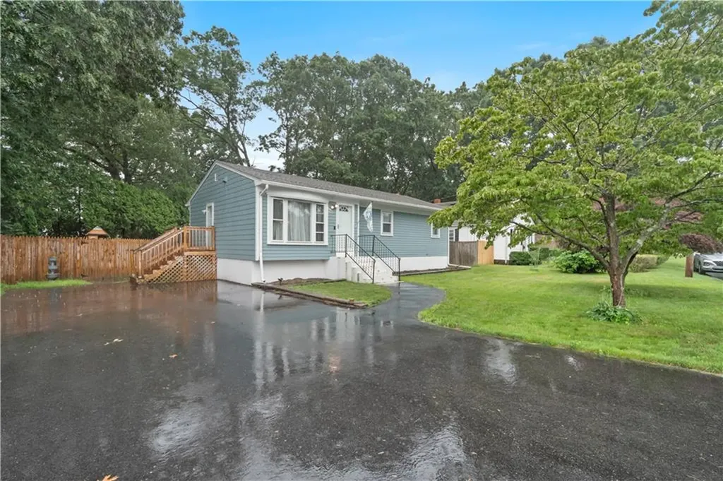 44 Palace Avenue Warwick RI 02886