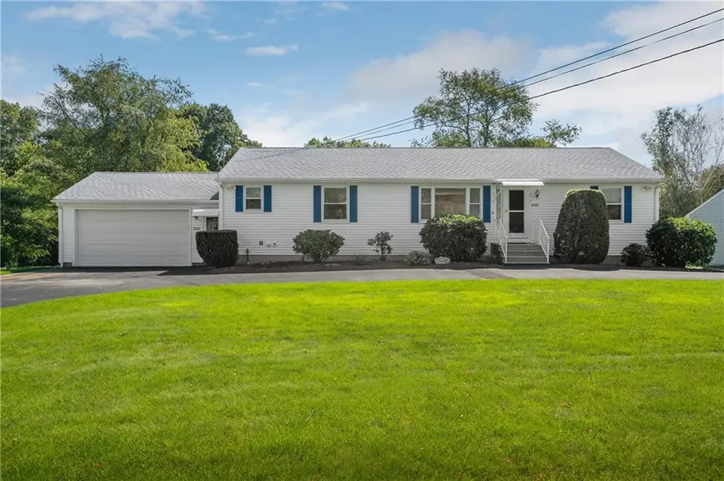 2120 Phenix Avenue Cranston RI 02921