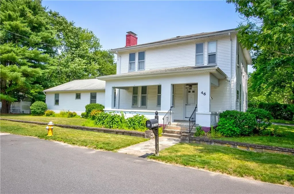 46 Richmond Avenue Barrington RI 02806