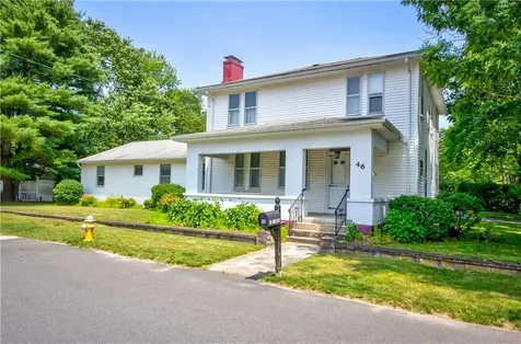 46 Richmond Avenue Barrington RI 02806
