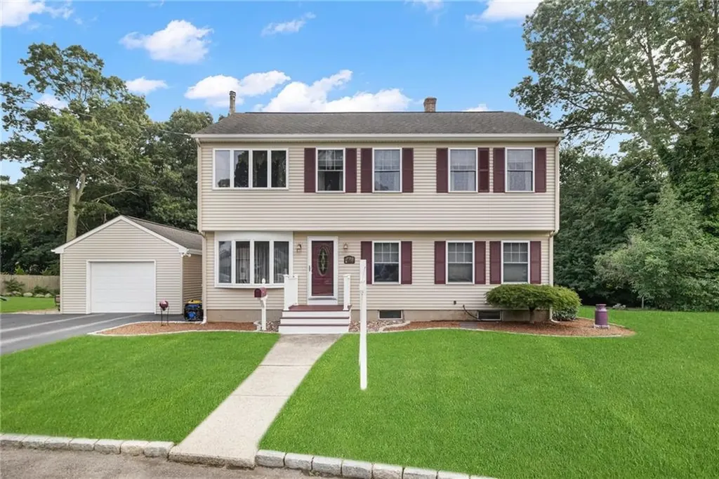 5 Wilshire Way Coventry RI 02816