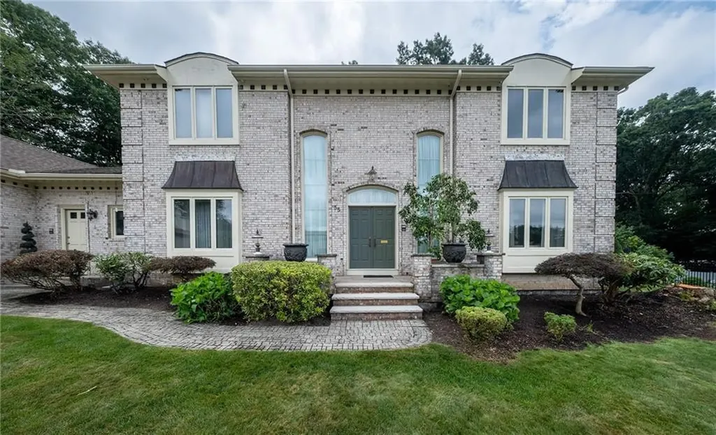 55 Pinewood Drive North Providence RI 02904