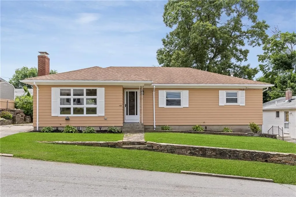 188 Dunedin Street Cranston RI 02920